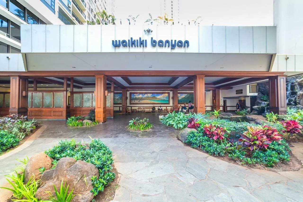 Apartment Waikiki Escapade Mountain Views Condo, Steps To Beach With Parking Perk Honolulu United States